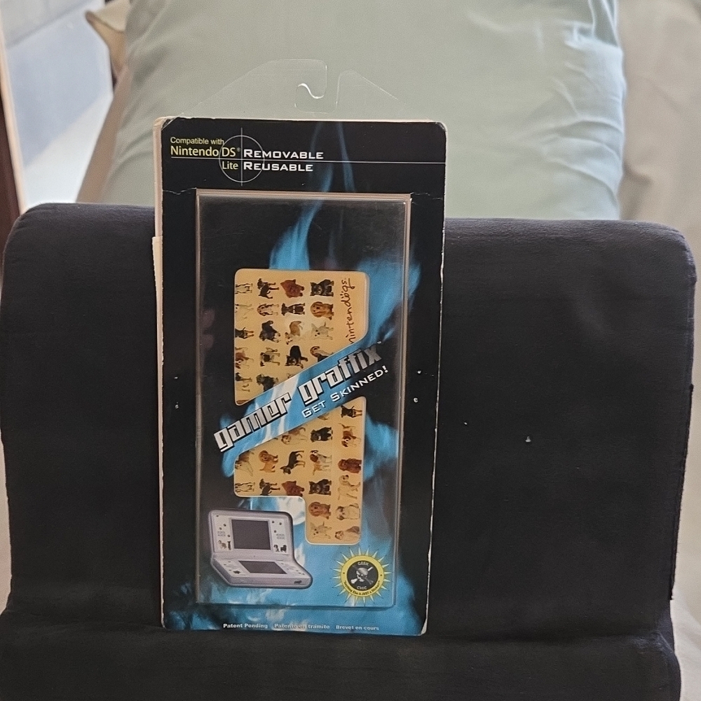 Gamer Graffix Nintendogs & Mario Kart Reusable Skin Nintendo DS & DS Lite